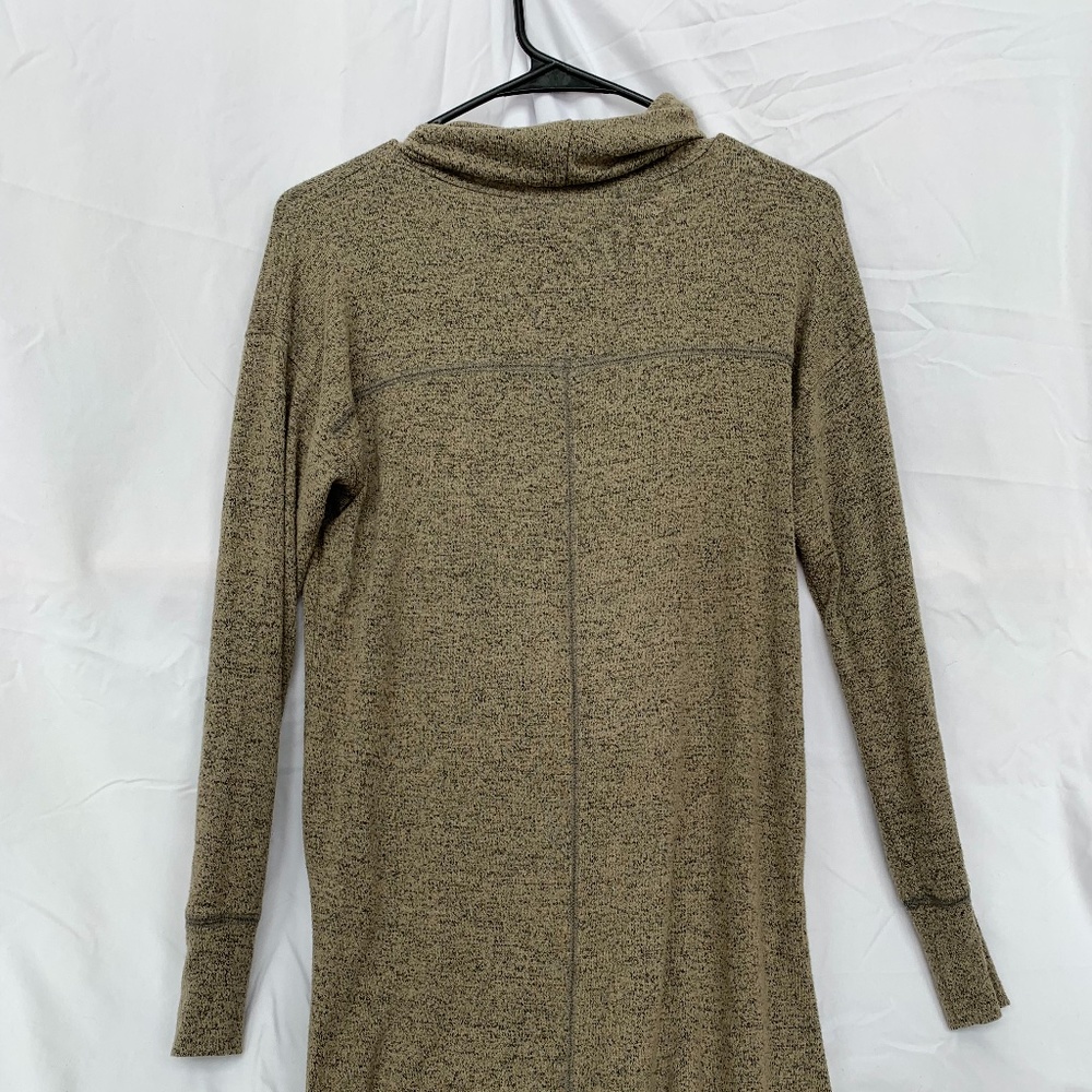 Womens Turtle Neck - Picture 2 of 3
